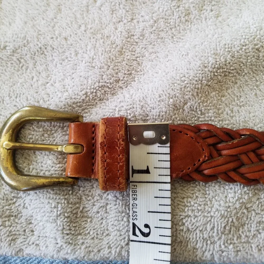 LIZ CLAIBOURNE COLLECTIVES BRAIDED LEATHER BELT-BROW BUCKLE, SIZE M/M